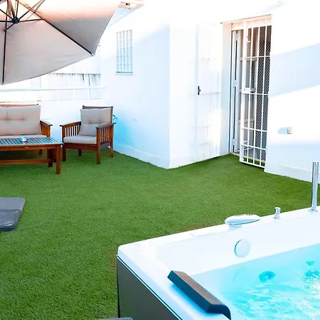 Downtown Duplex With Jacuzzi & Private Terrace * Sevilha
